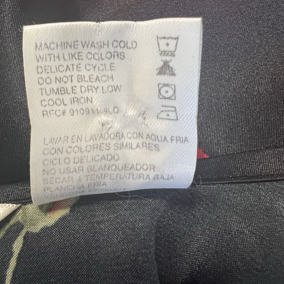 Secret Treasures Satin Robe - Picture 14 of 16